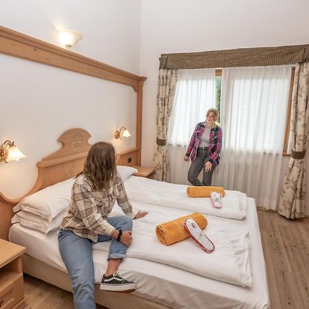 Wellness Hotel Lupo Bianco Canazei Kültér fotó